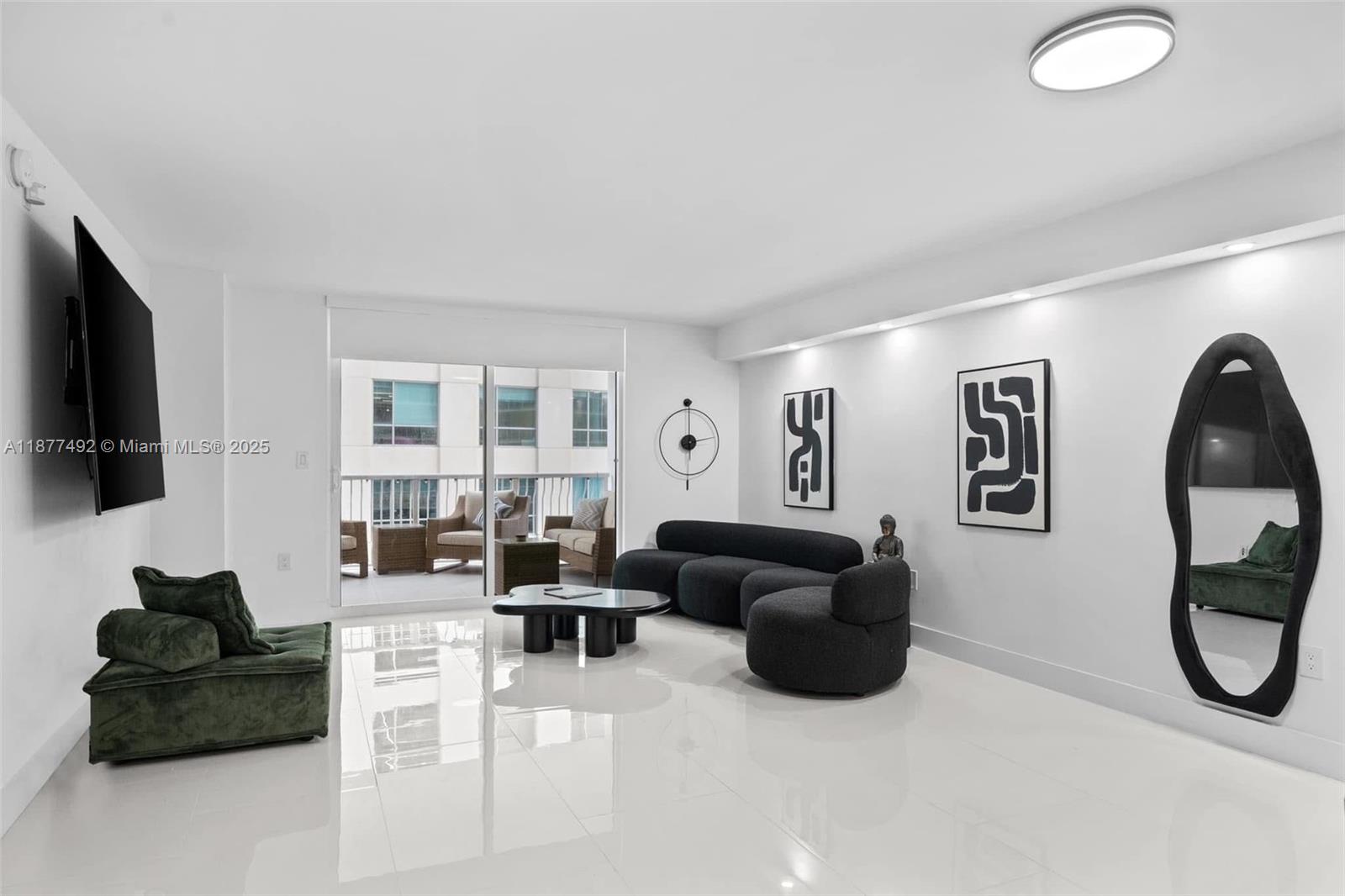 THE CLUB AT BRICKELL BAY - Residential Lease