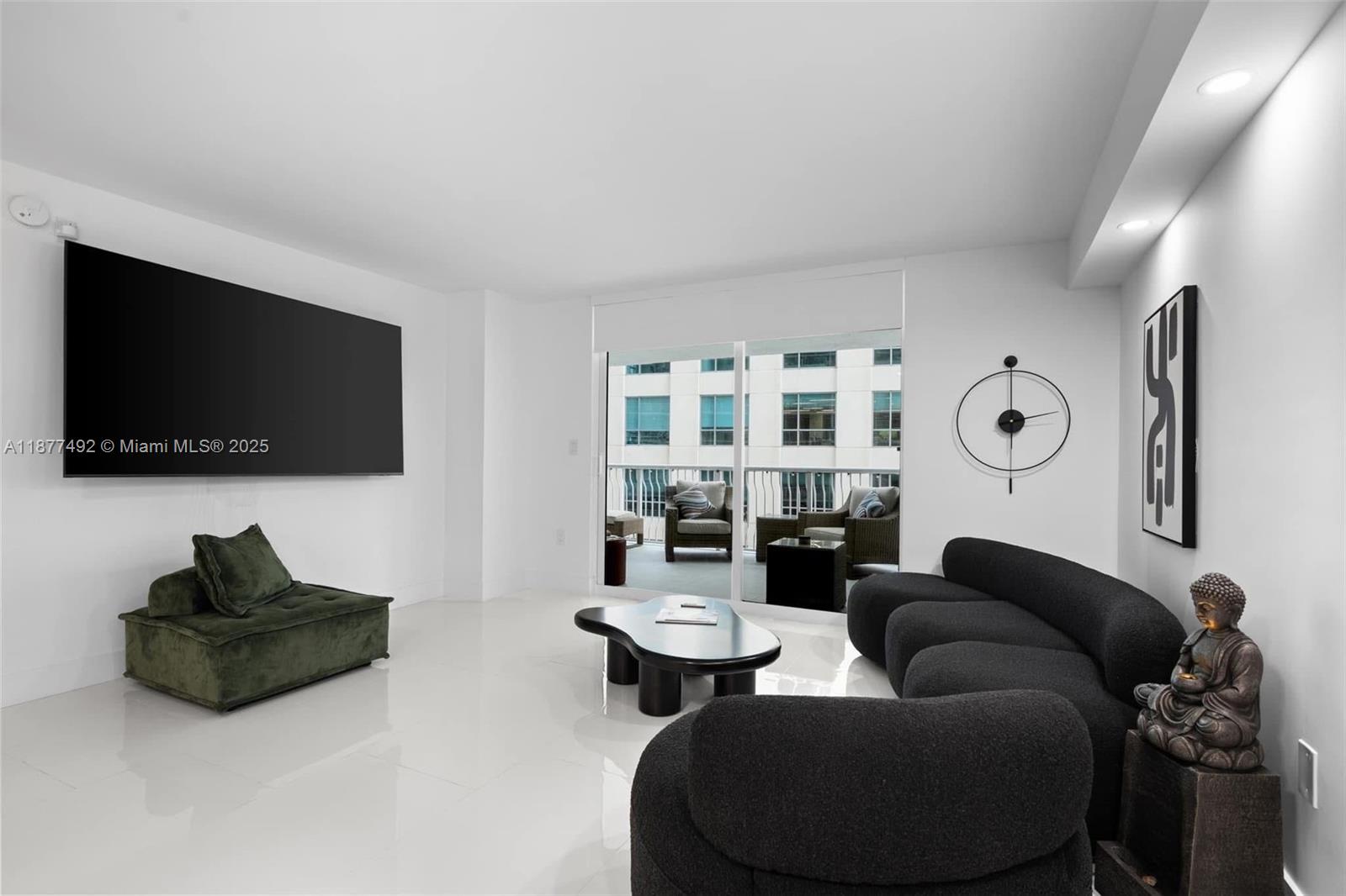 THE CLUB AT BRICKELL BAY - Residential Lease