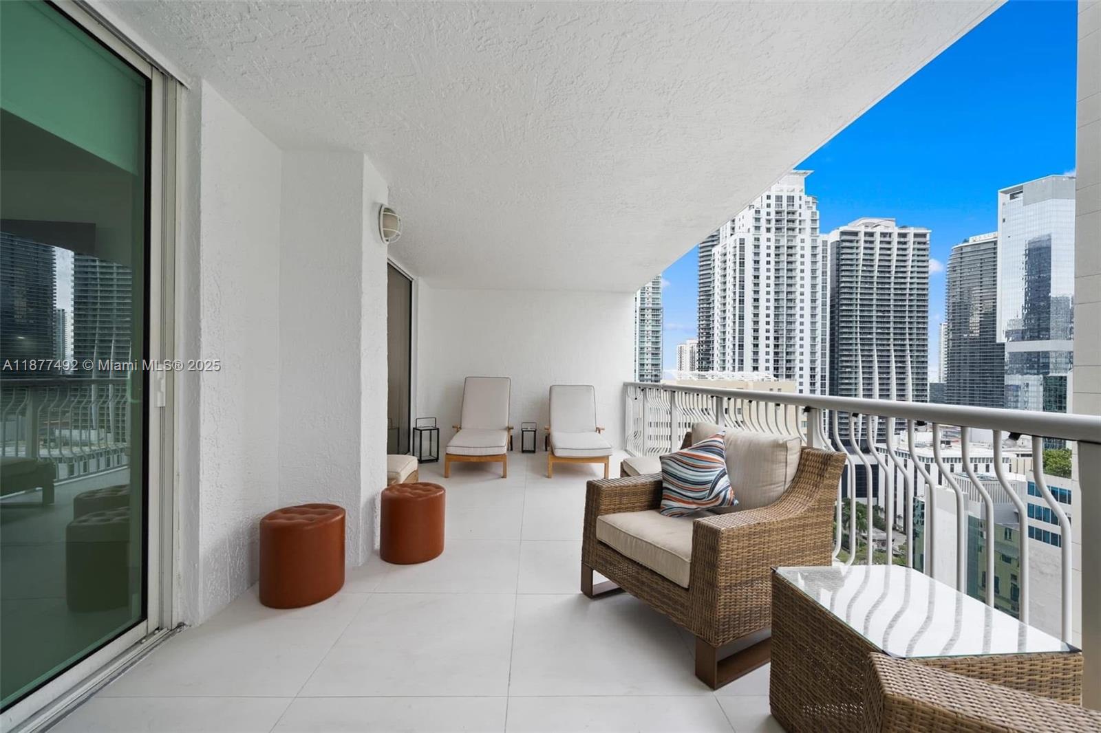 THE CLUB AT BRICKELL BAY - Residential Lease