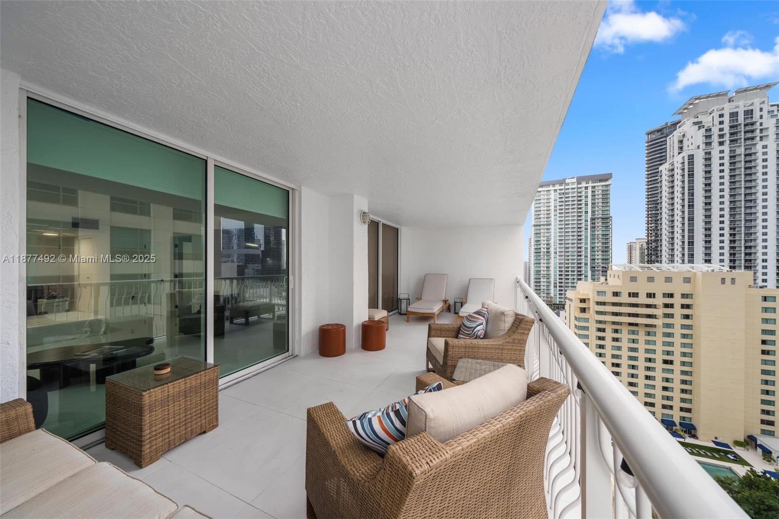 1200 Brickell Bay Dr 2812