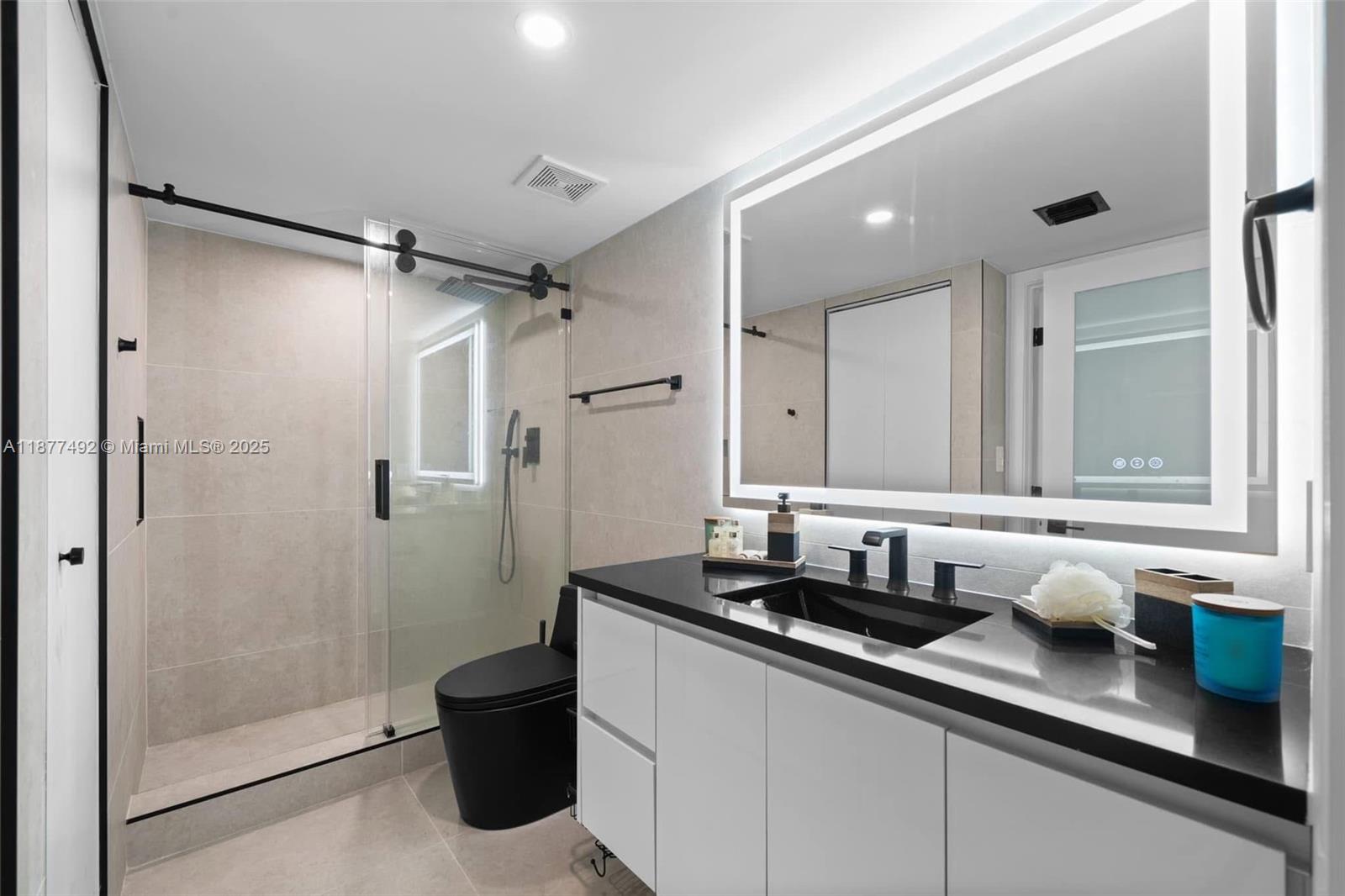 THE CLUB AT BRICKELL BAY - Residential Lease