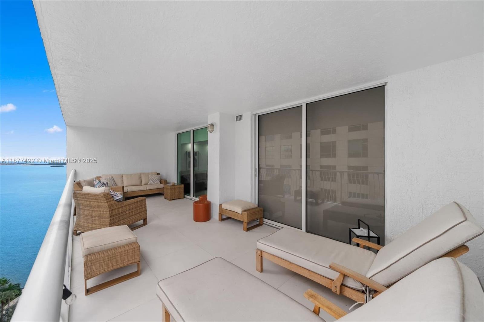 THE CLUB AT BRICKELL BAY - Residential Lease