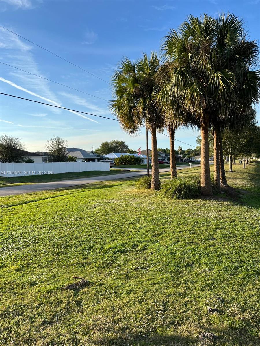 PORT ST LUCIE SECTION 13 - Residential