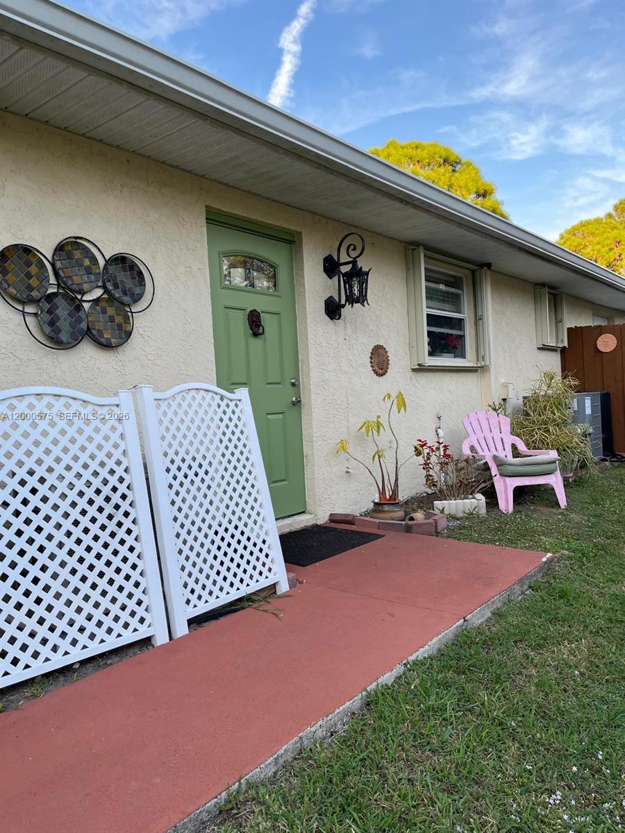PORT ST LUCIE SECTION 13 - Residential