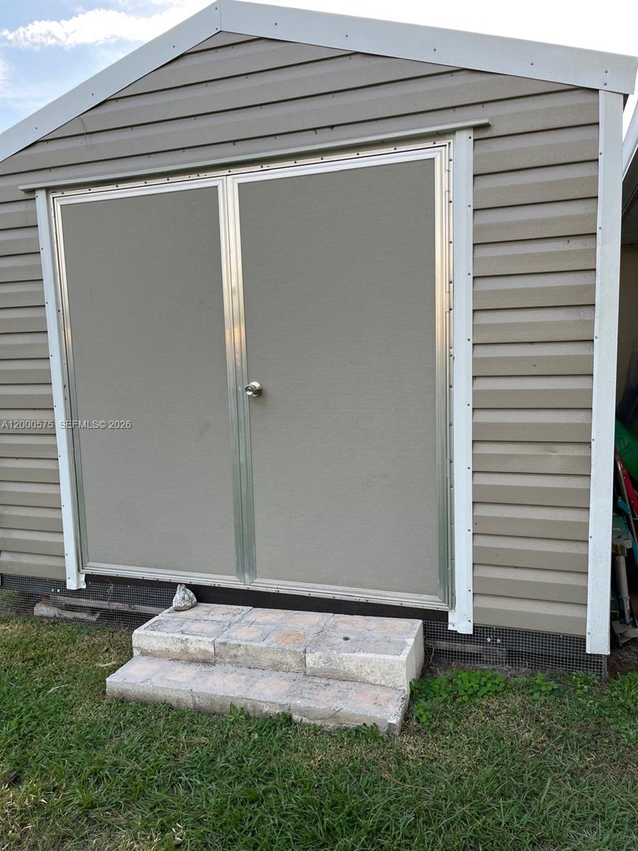 PORT ST LUCIE SECTION 13 - Residential