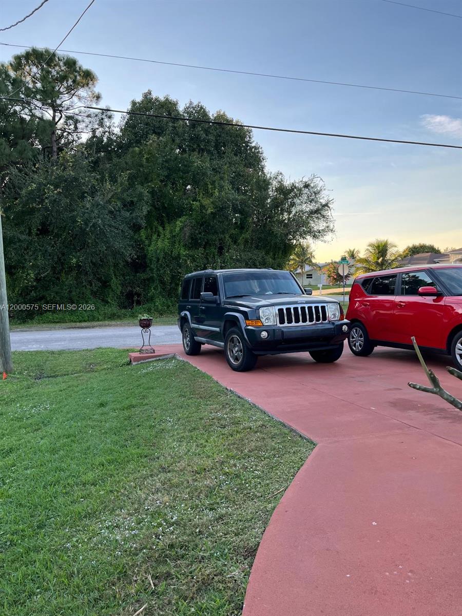 PORT ST LUCIE SECTION 13 - Residential