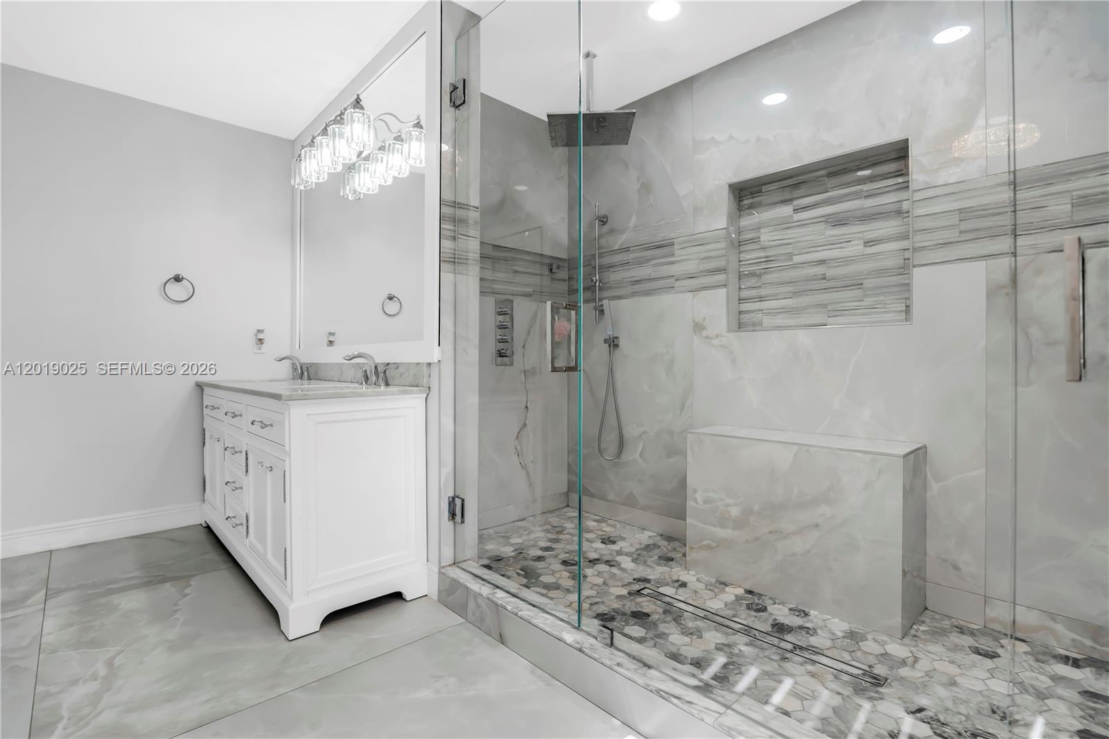 CHAMBERS SUB SW1/4 - Residential