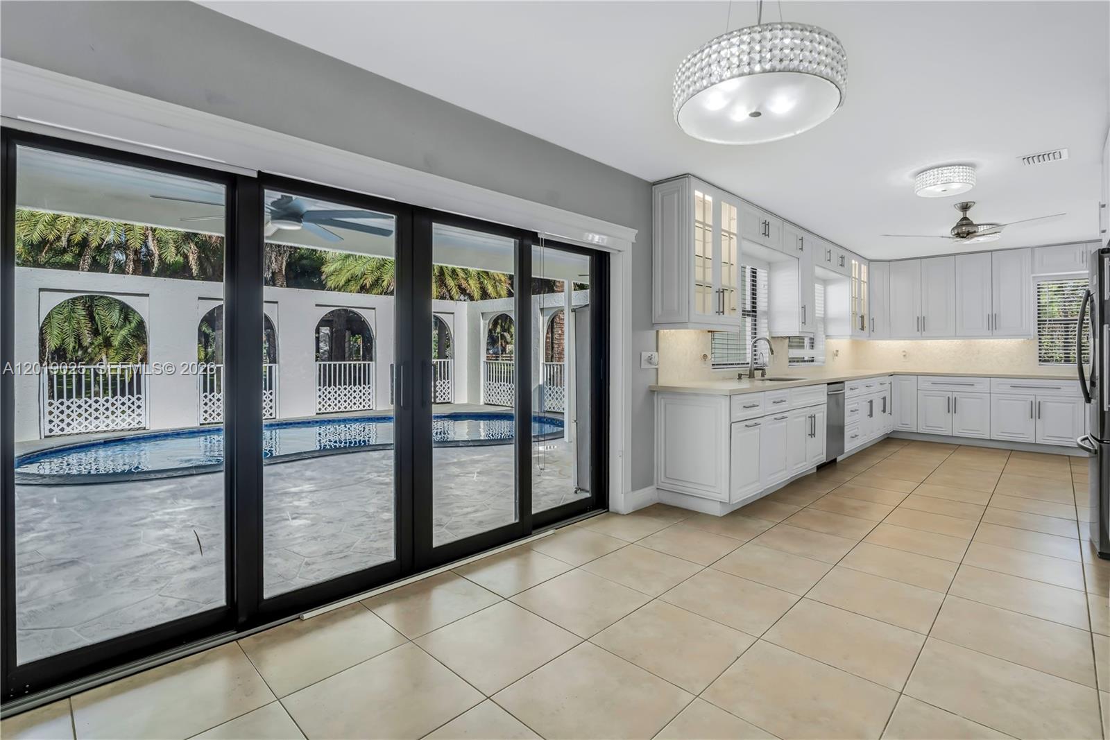 CHAMBERS SUB SW1/4 - Residential