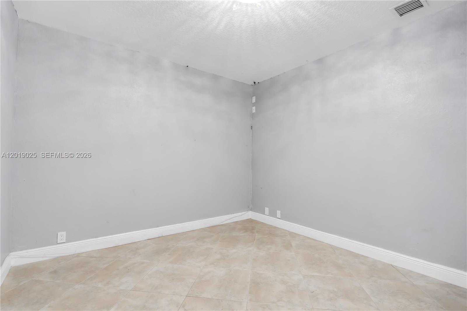 CHAMBERS SUB SW1/4 - Residential