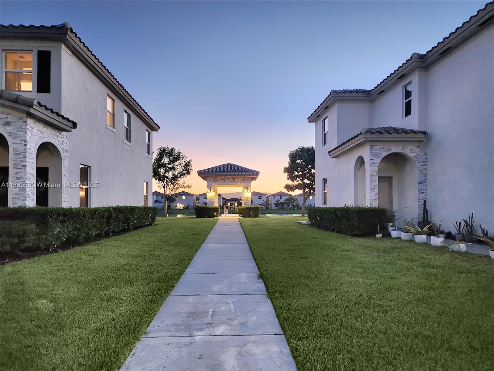 HOMESTEAD PARK OF COMMERC - Residential