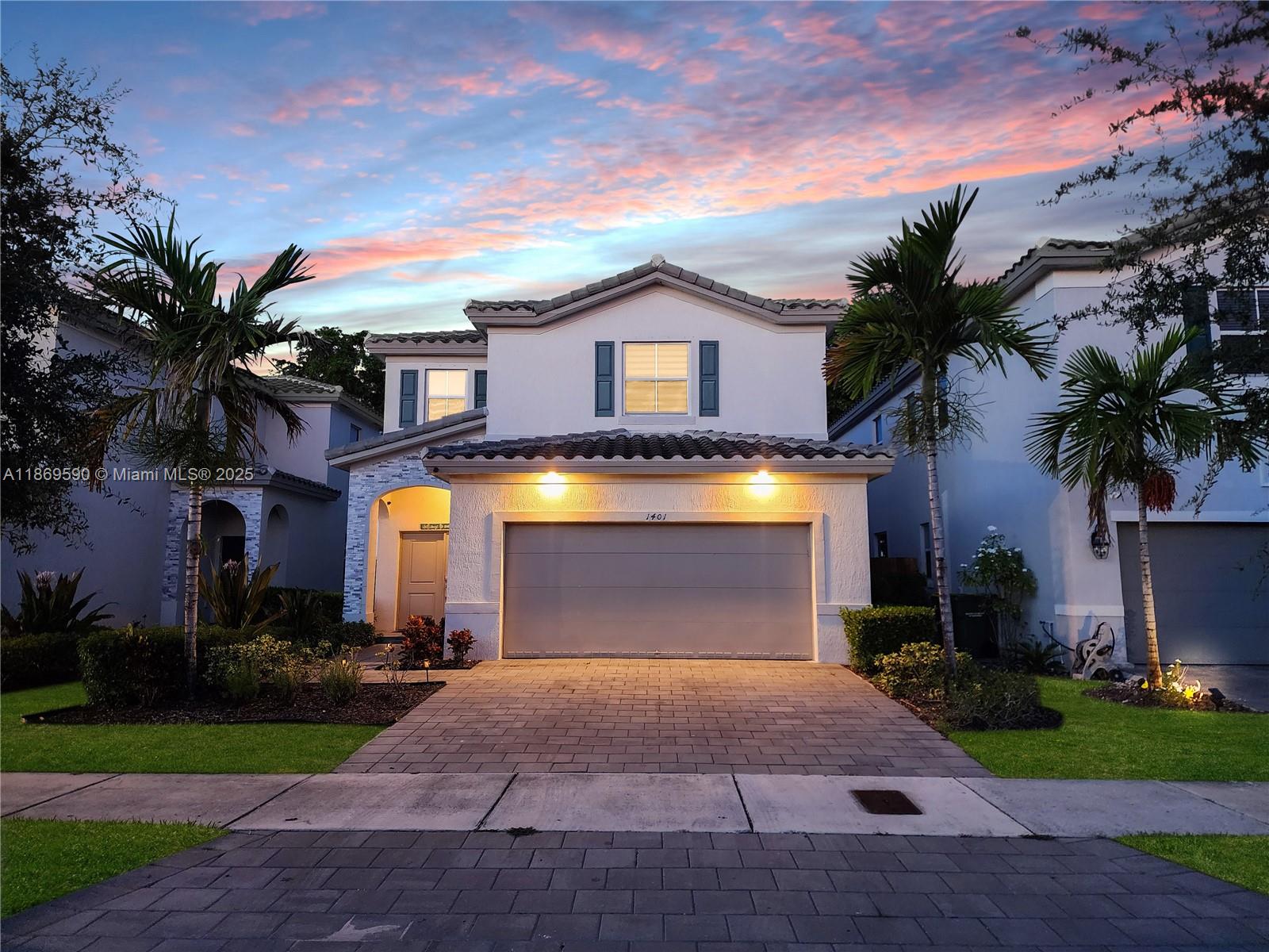 Welcome to this beautifully maintained home in the desirable Keys Gate community. This residence offers spacious living areas filled with natural light, a modern kitchen with ample cabinetry, and comfortable bedrooms designed for relaxation. The open layout is perfect for both everyday living and entertaining. Enjoy resort-style amenities, including gated security, community clubhouse, pool, and fitness center. Conveniently located near shopping, dining, schools, and major highways, this property provides the perfect balance of comfort and convenience. Don’t miss the opportunity to make this charming Keys Gate home your own.