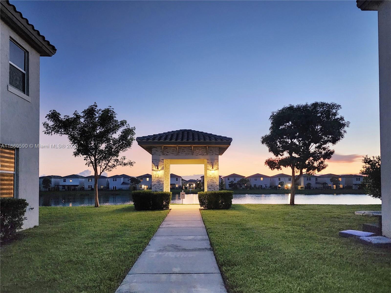 HOMESTEAD PARK OF COMMERC - Residential