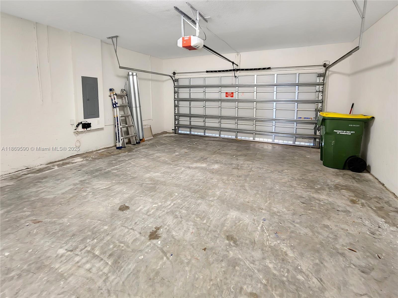 HOMESTEAD PARK OF COMMERC - Residential