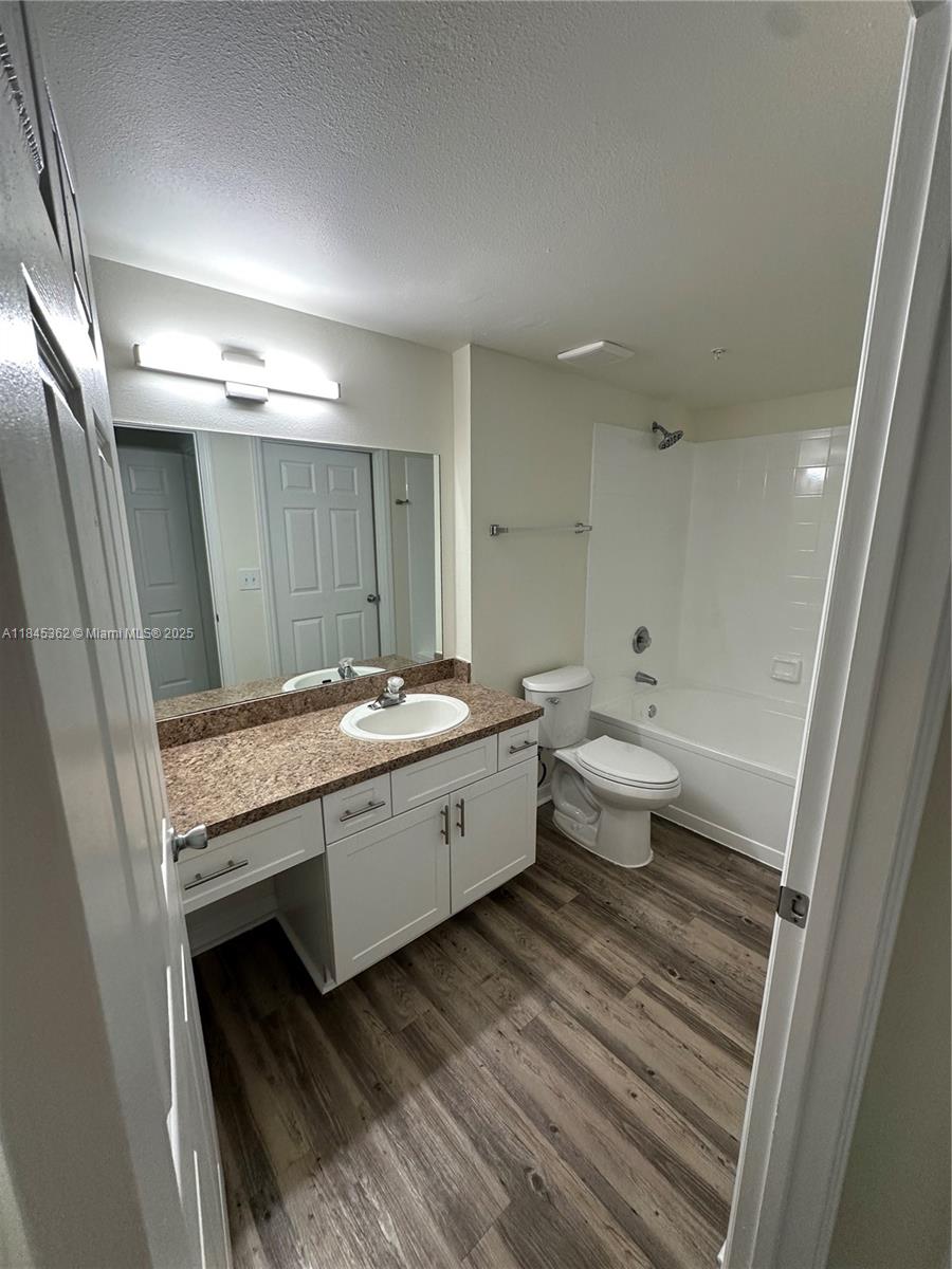 MARQUESA CONDO - Residential Lease