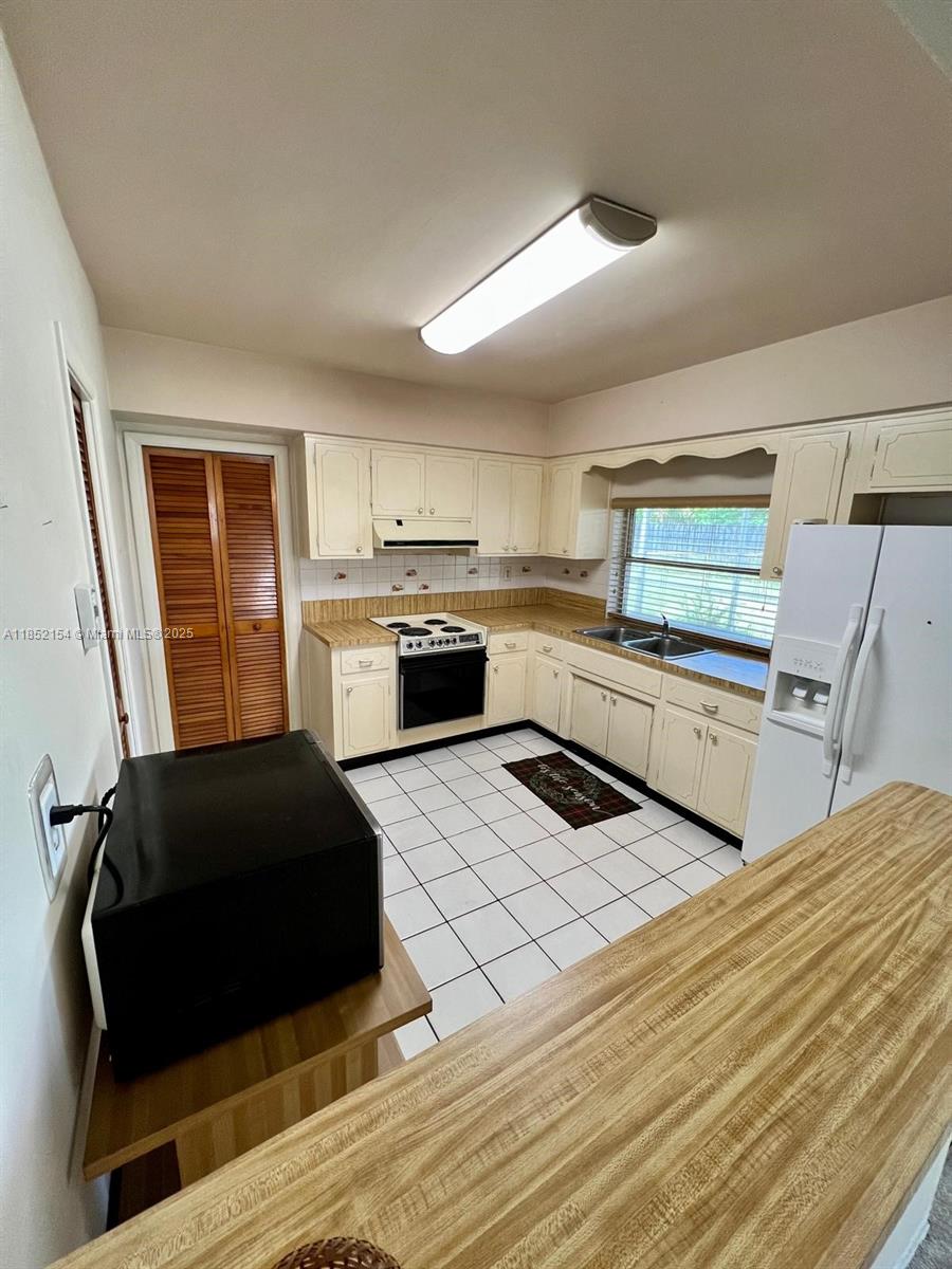 BOULEVARD HEIGHTS SECTION - Residential