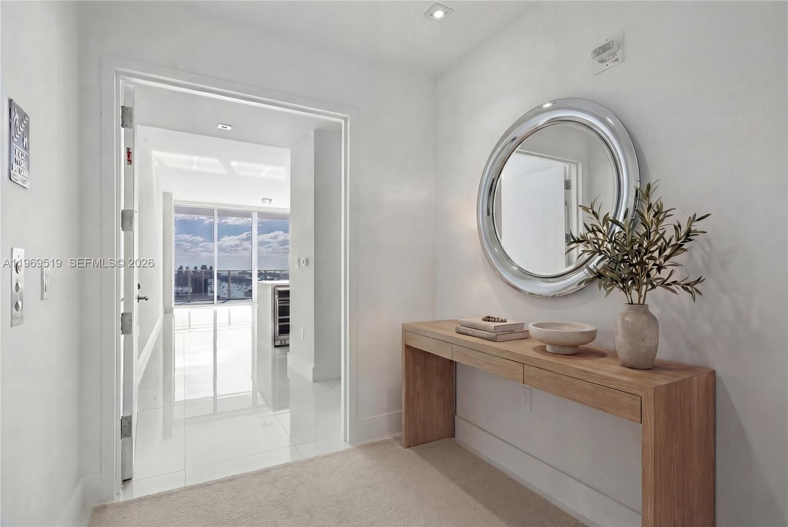 PARAMOUNT BAY CONDO - Residential