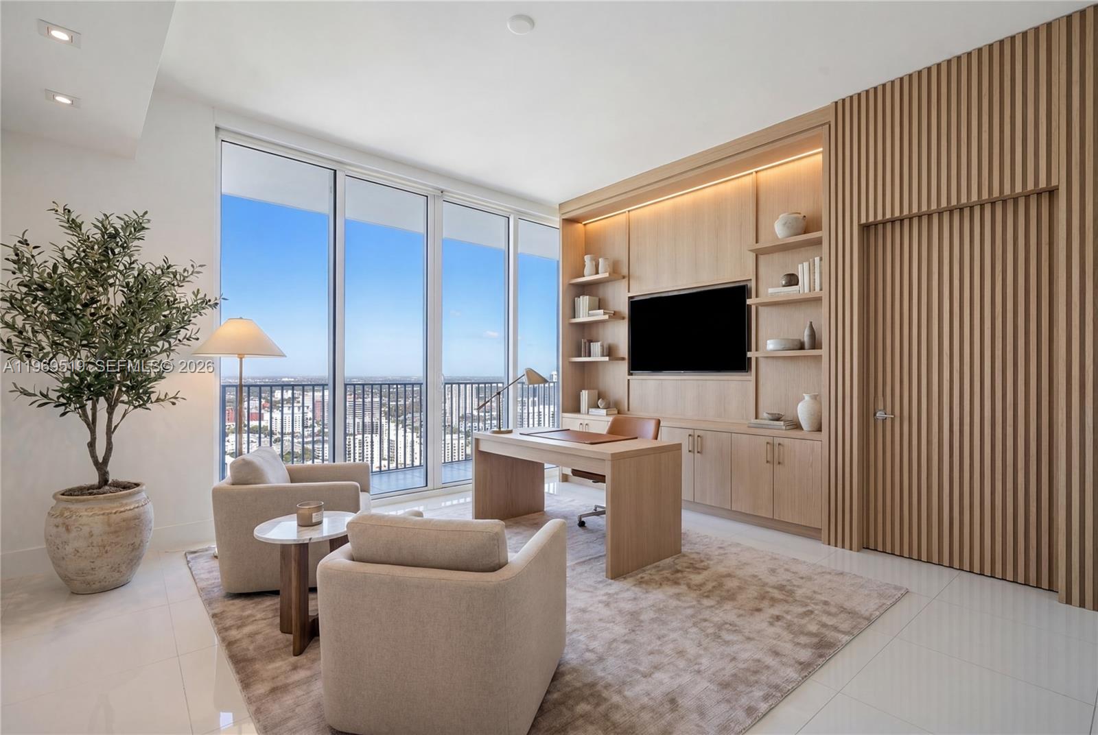 PARAMOUNT BAY CONDO - Residential