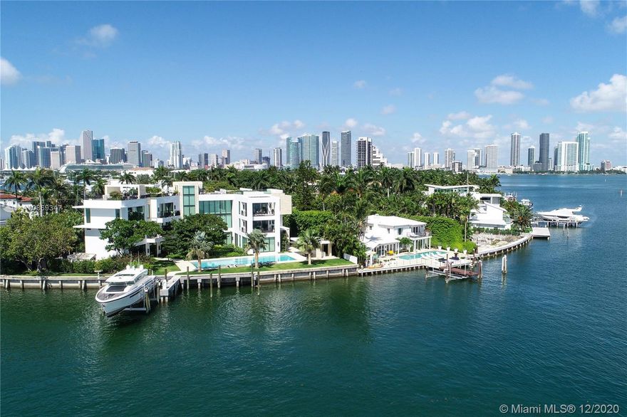 Completed in 2020.  Positioned on a 26,500 sf lot spanning 208 ft of waterfront. 22,034 sf total area – total 15,560 sf under air with 6,474 sf of balconies and terraces.  Spectacular roof top terrace with spa and wet bar offering 360-degree views of the bay and city skyline. Dufner Heighes provided both exterior and interior design integrating NY and Miami sensibilities. Dufner Heighes has successfully designed numerous projects throughout the Country and thoughtfully created a unique home on the Venetian Islands.  Modern and understated furnishings surround unique features which create a panoramic, serene and exciting place to enjoy life.