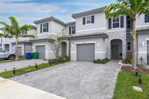4613 NW 118th Ave 4613 Coral Springs FL 33076