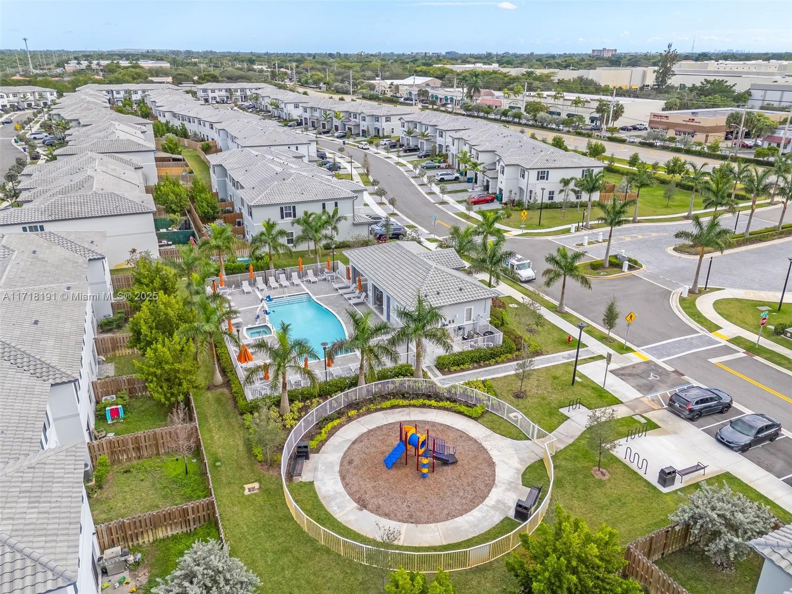 WINDSOR SQUARE - Residential