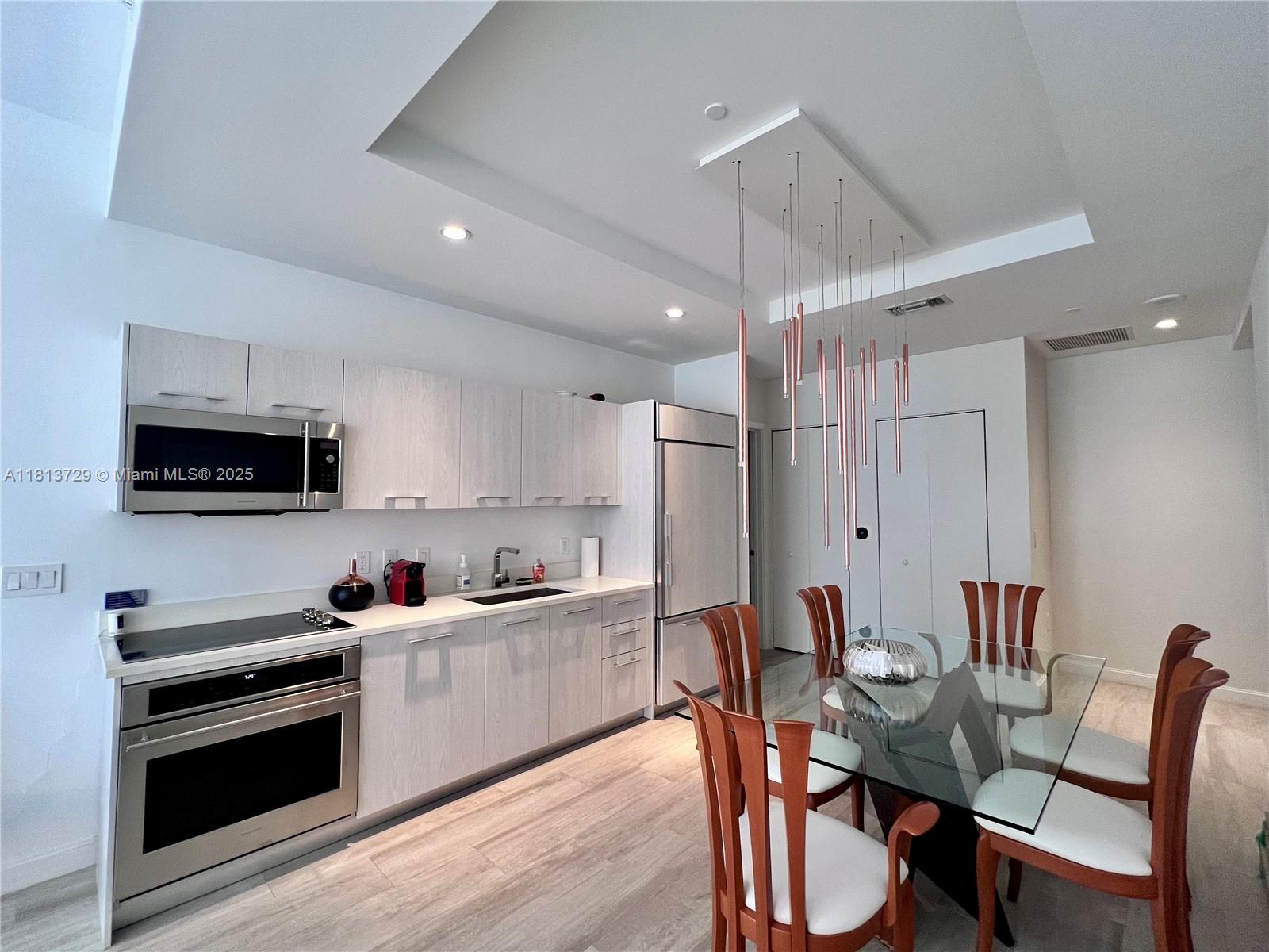 55 SW 9th St 4109