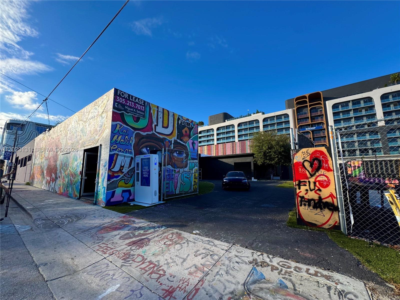 239 NW 26th St