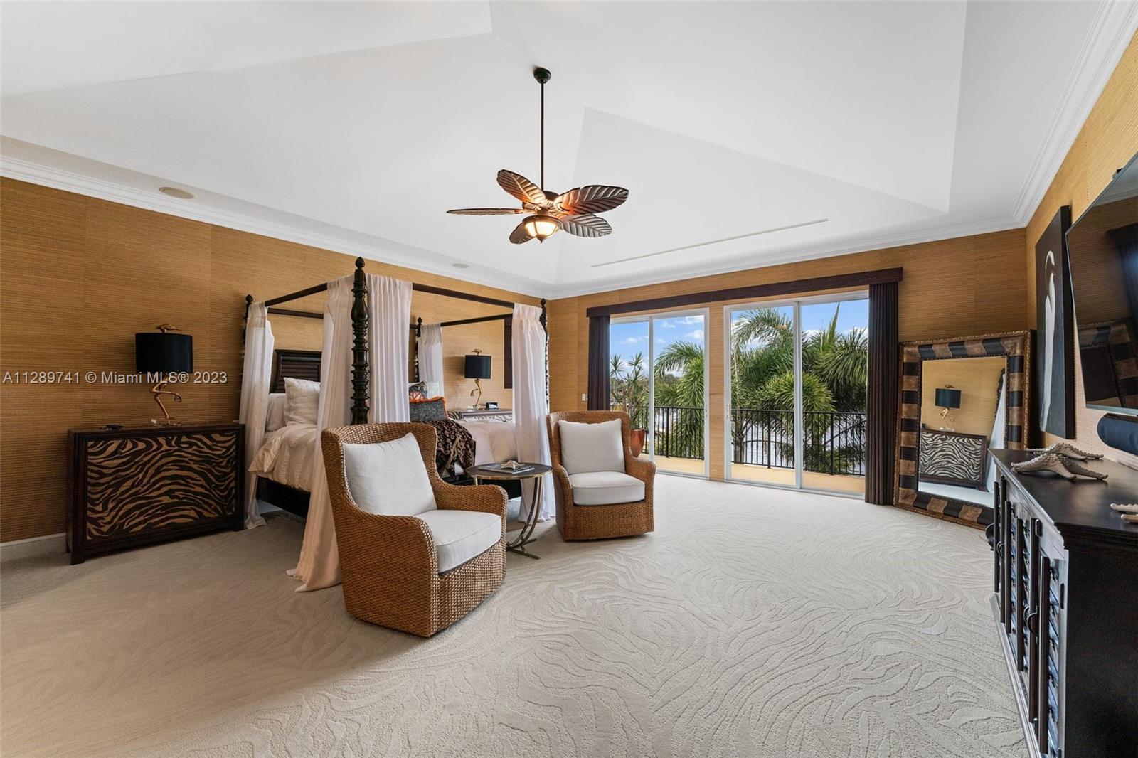 INTRACOASTAL PARK - Residential