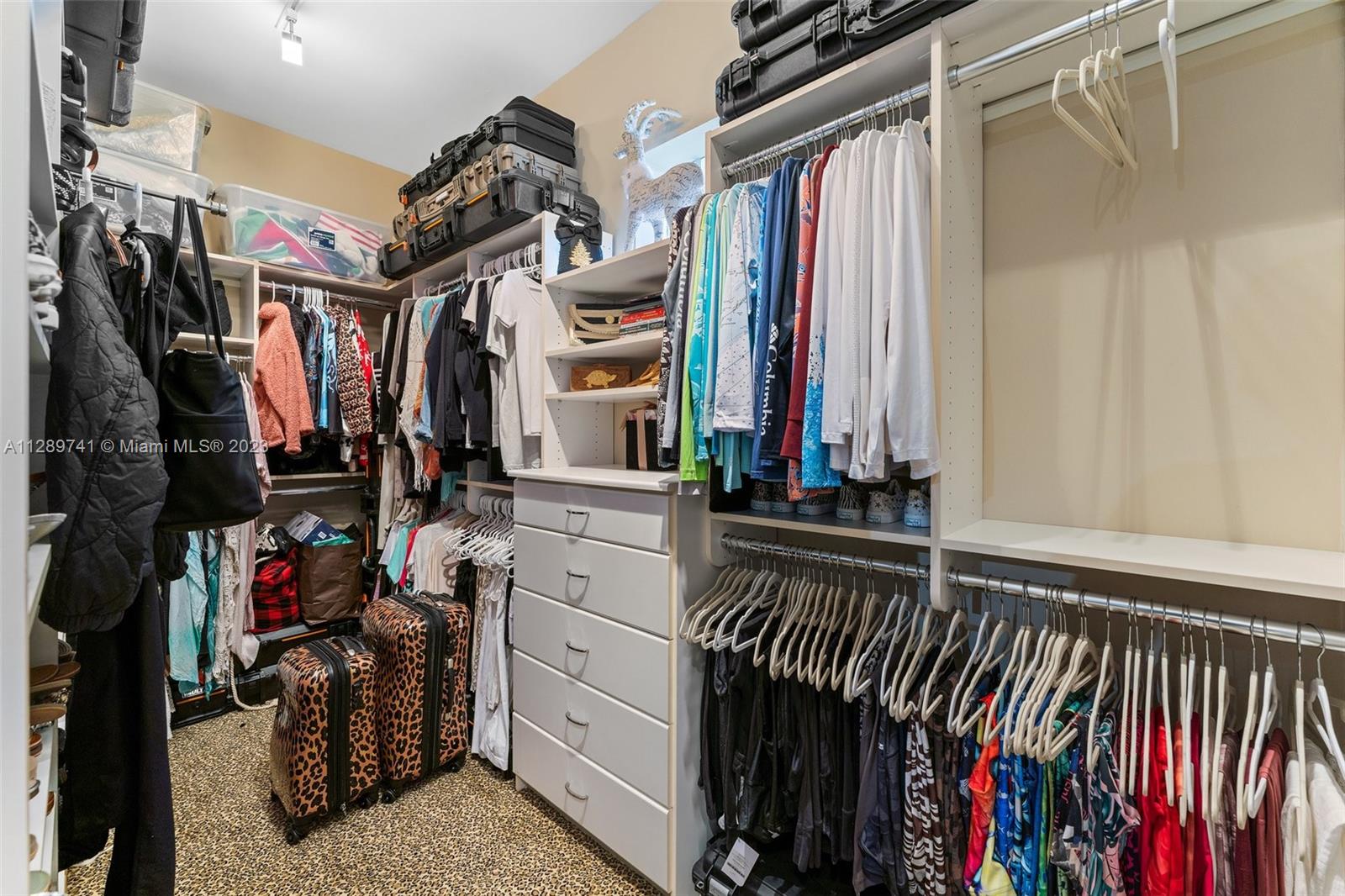 INTRACOASTAL PARK - Residential