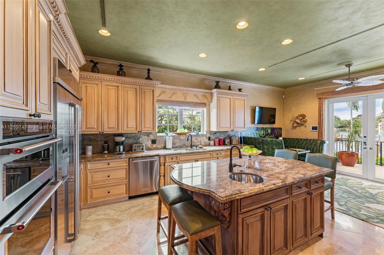 INTRACOASTAL PARK - Residential