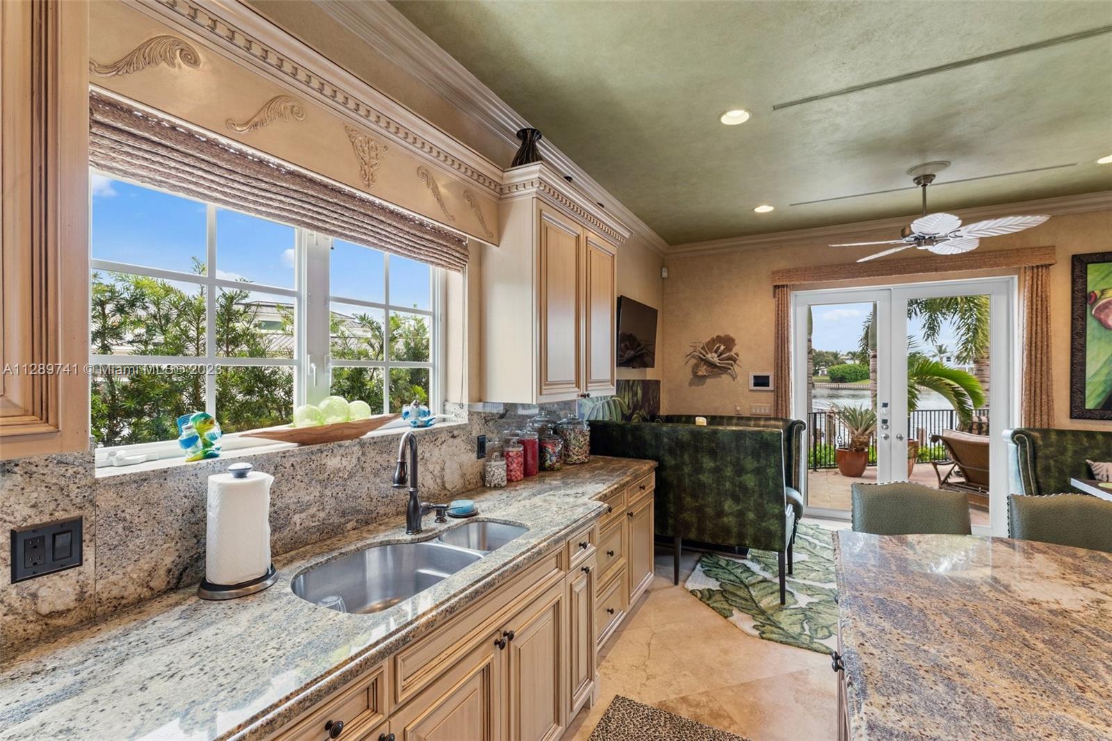 INTRACOASTAL PARK - Residential