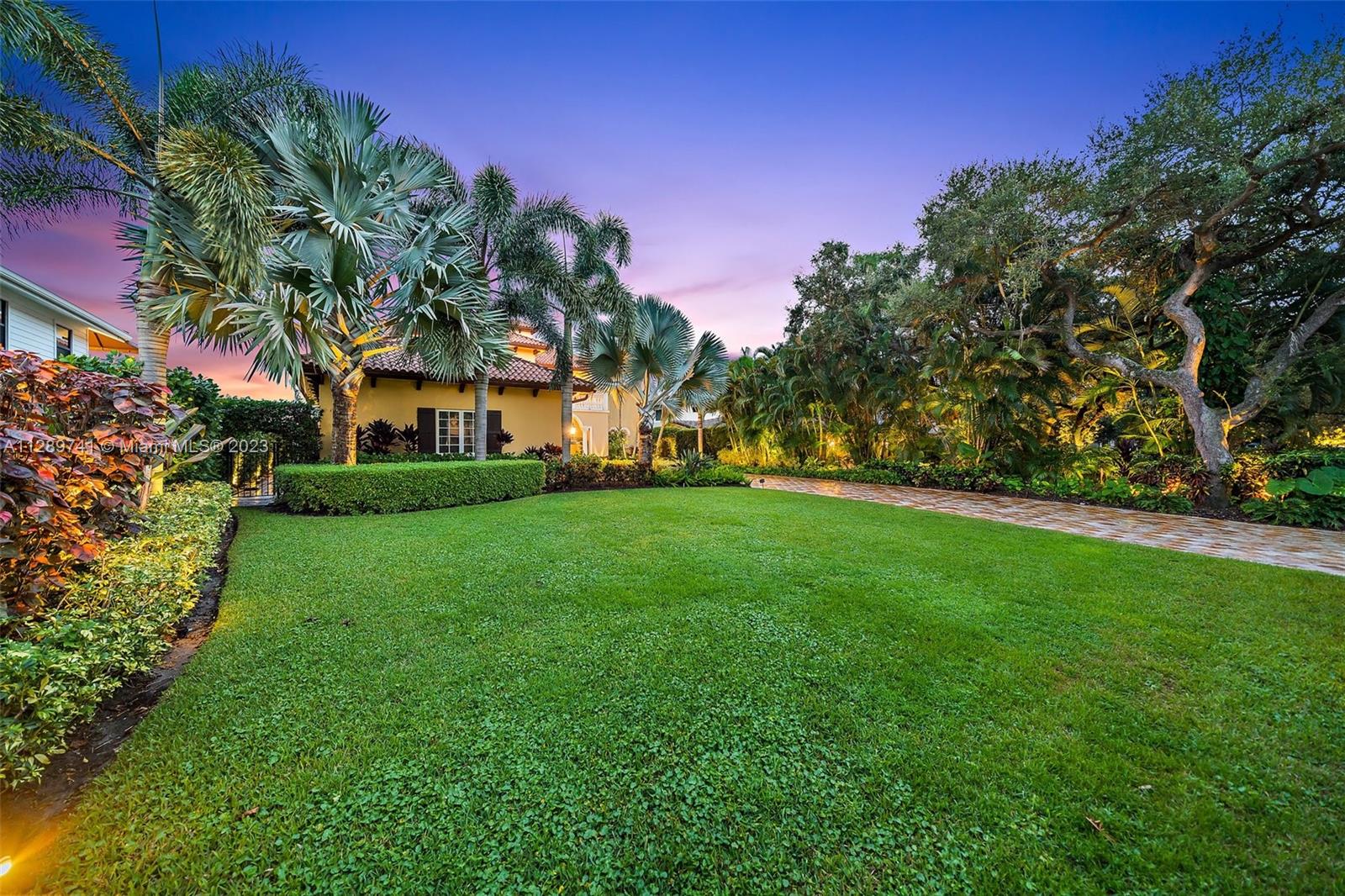 INTRACOASTAL PARK - Residential