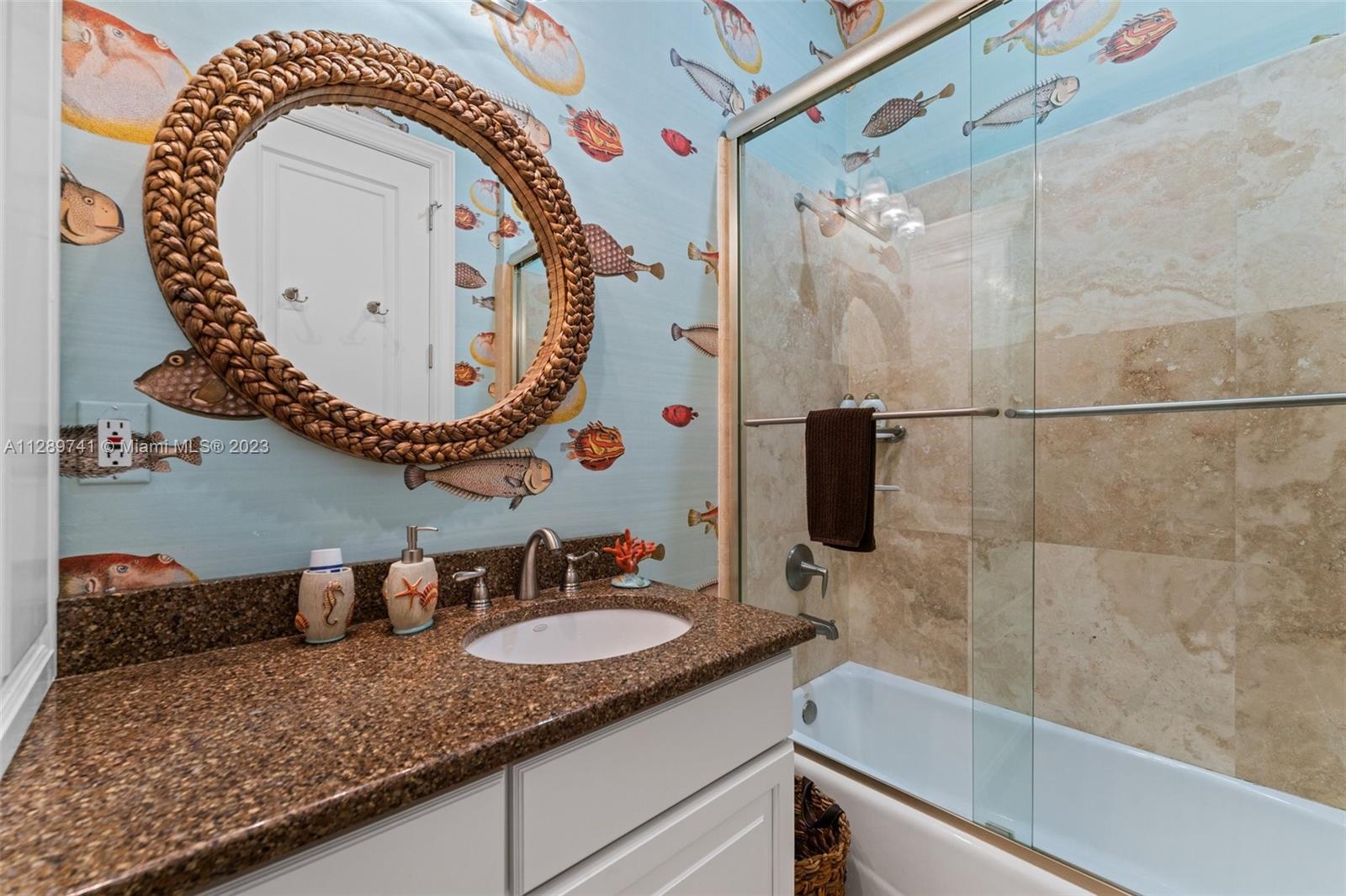 INTRACOASTAL PARK - Residential