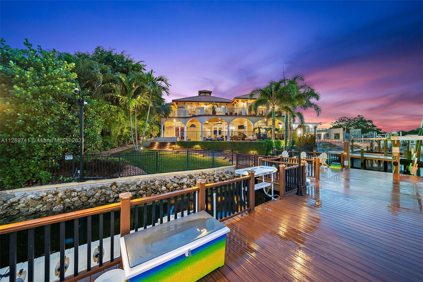 INTRACOASTAL PARK - Residential