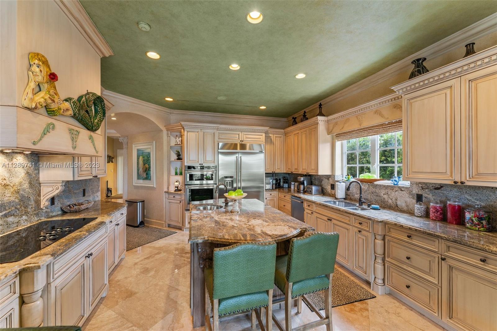 INTRACOASTAL PARK - Residential