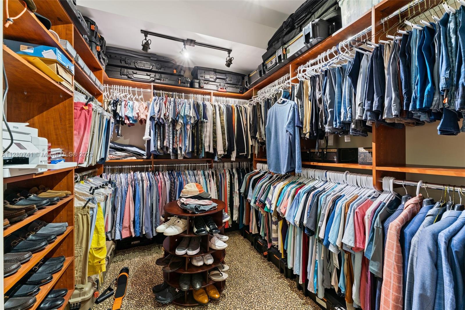 INTRACOASTAL PARK - Residential