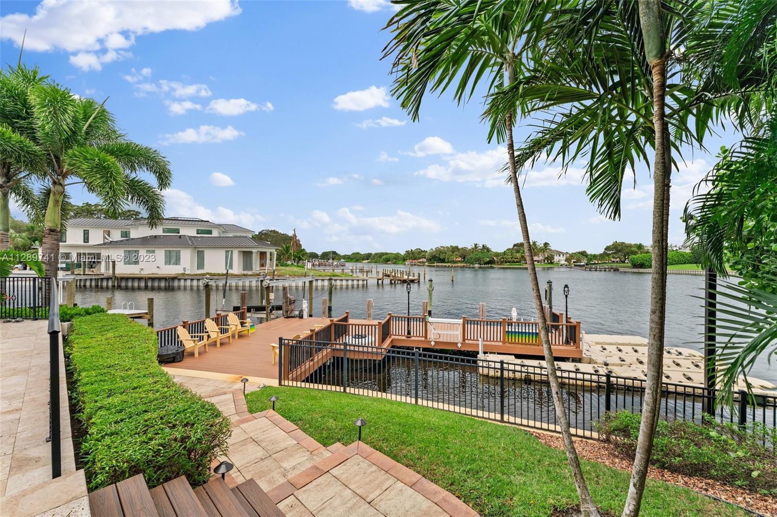 INTRACOASTAL PARK - Residential