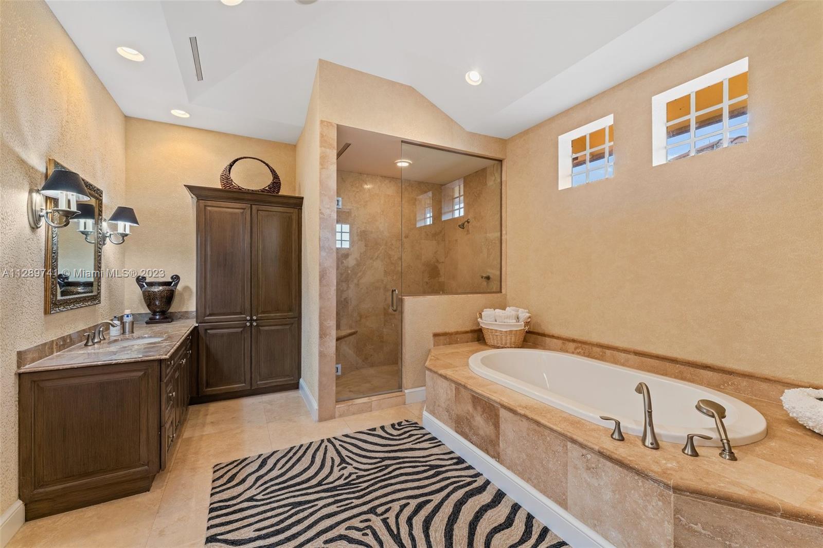 INTRACOASTAL PARK - Residential