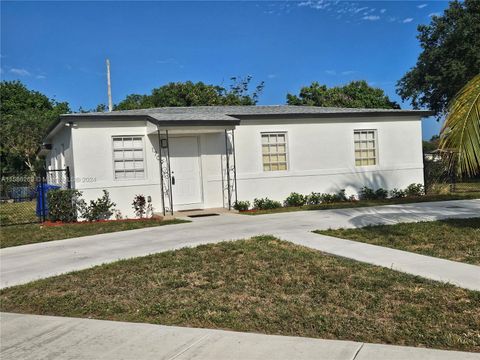 1709 NW 14th St, Fort Lauderdale, FL 33311 - MLS#: A11586269