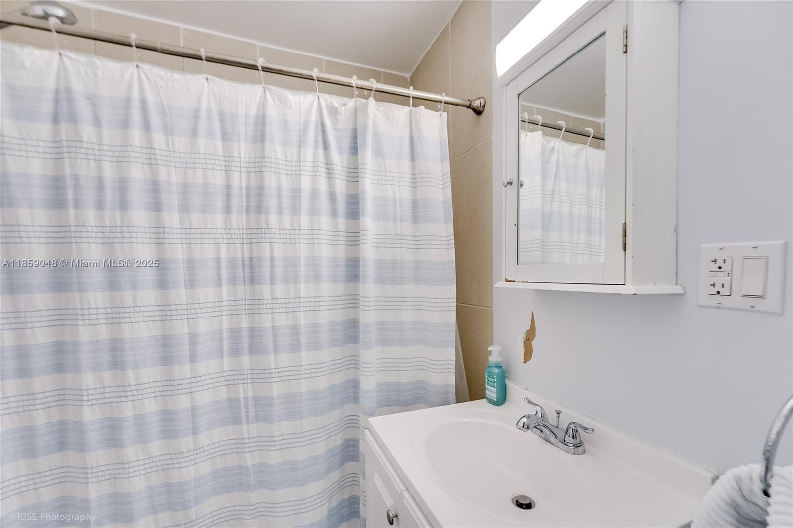 TRAIL GRANADA ADDN - Residential