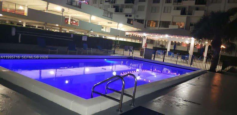 COMMODORE PLAZA CONDO - Residential