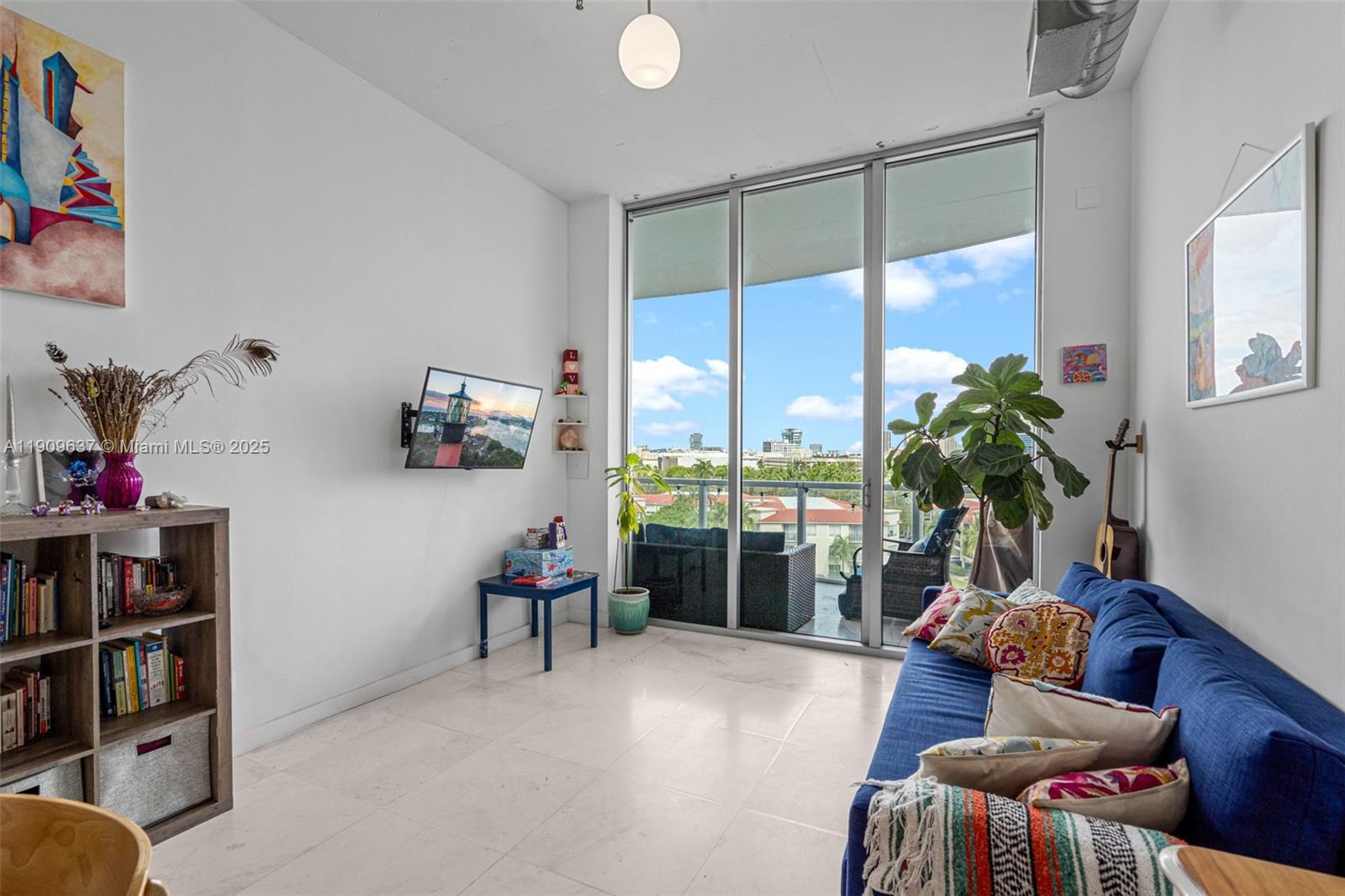 UPTOWN MARINA LOFTS CONDO - Residential