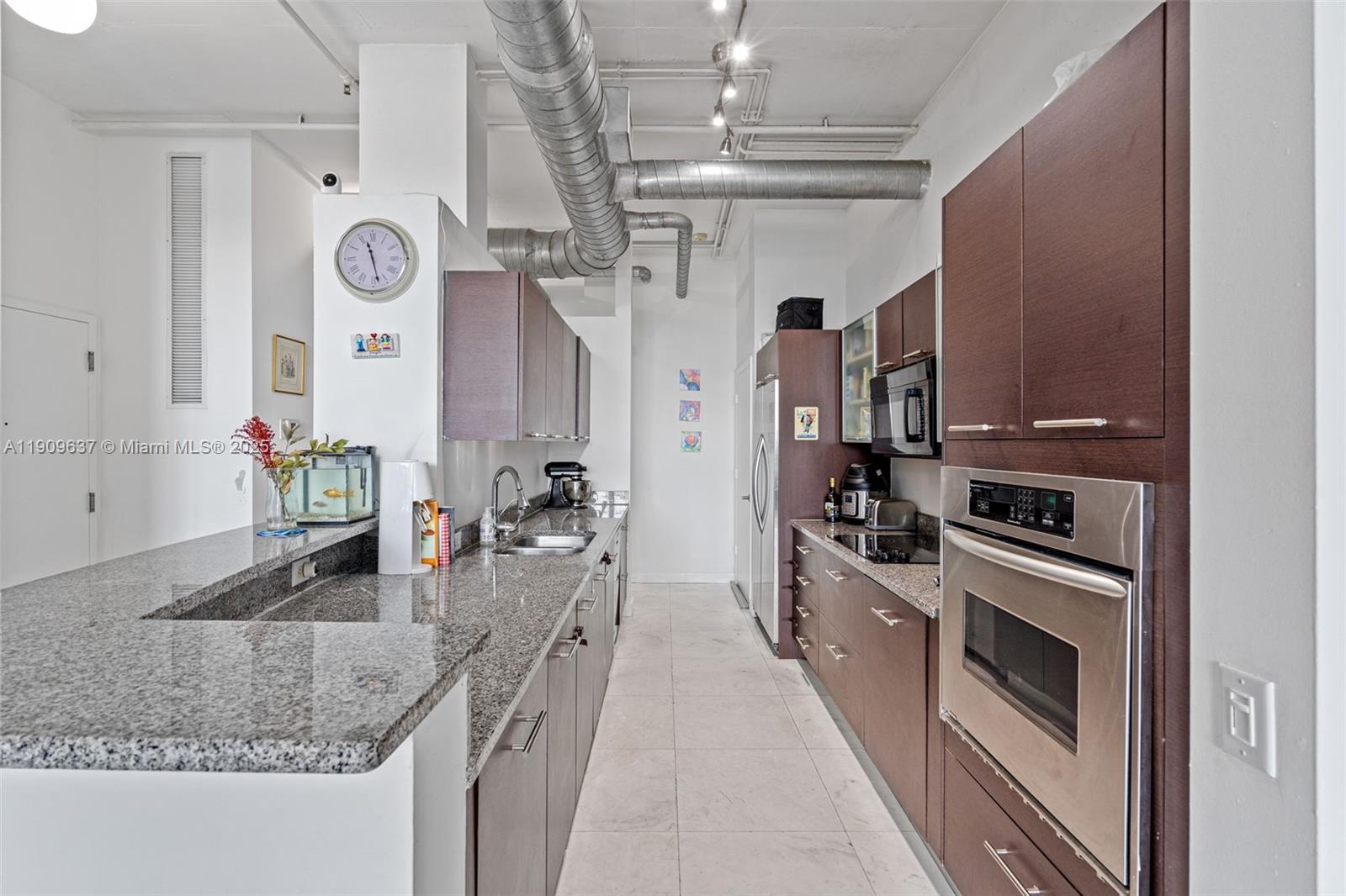 UPTOWN MARINA LOFTS CONDO - Residential