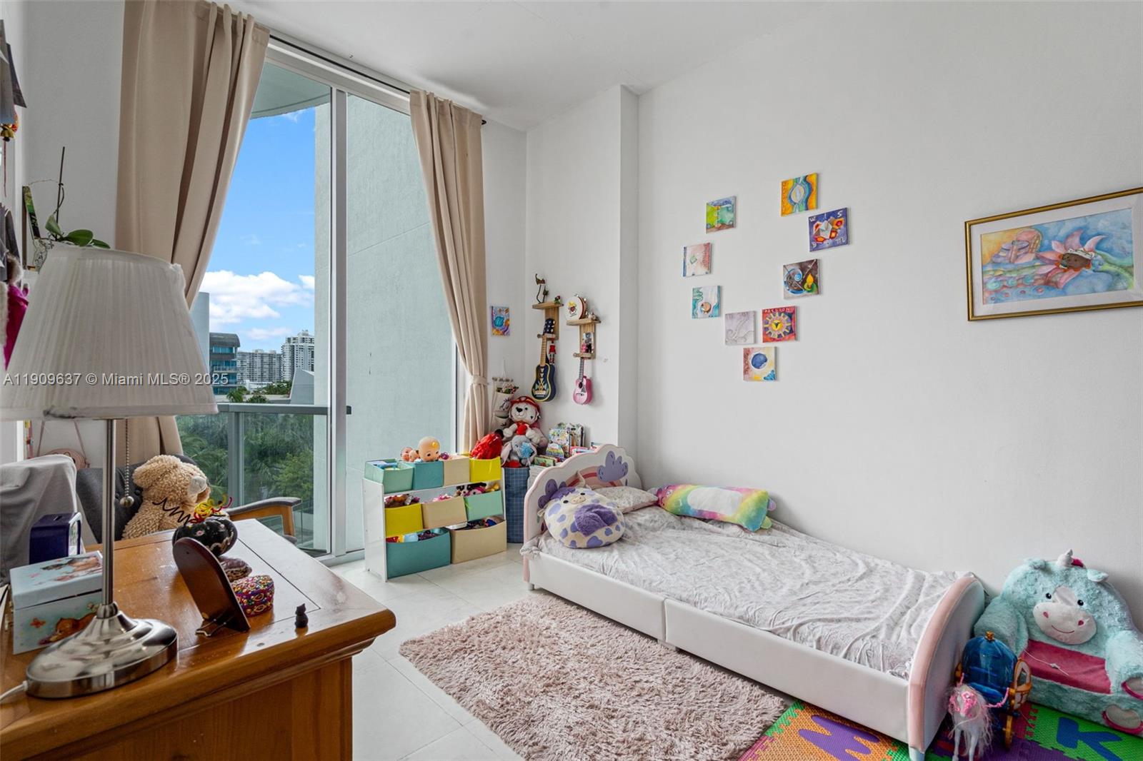 UPTOWN MARINA LOFTS CONDO - Residential