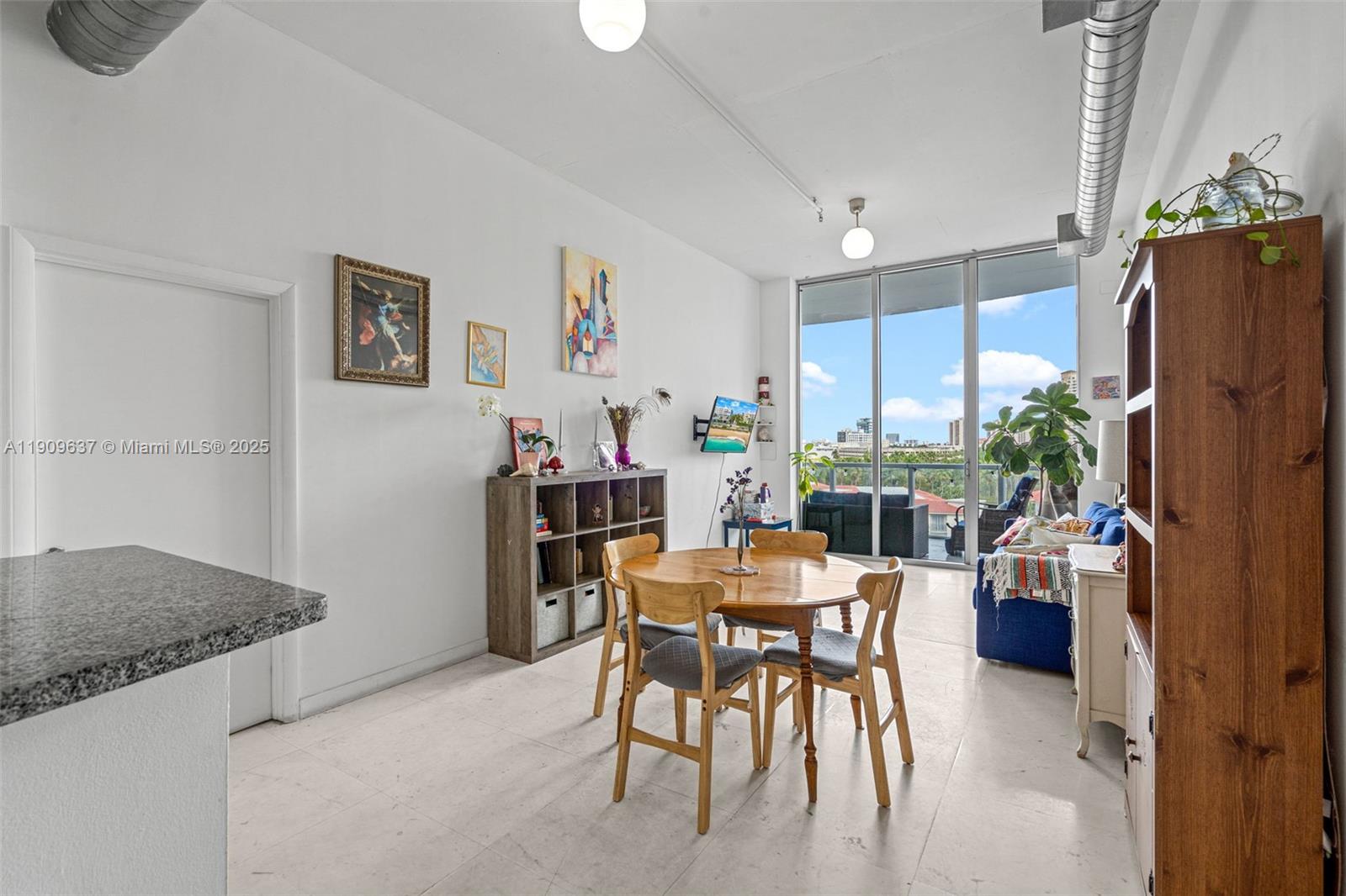 UPTOWN MARINA LOFTS CONDO - Residential