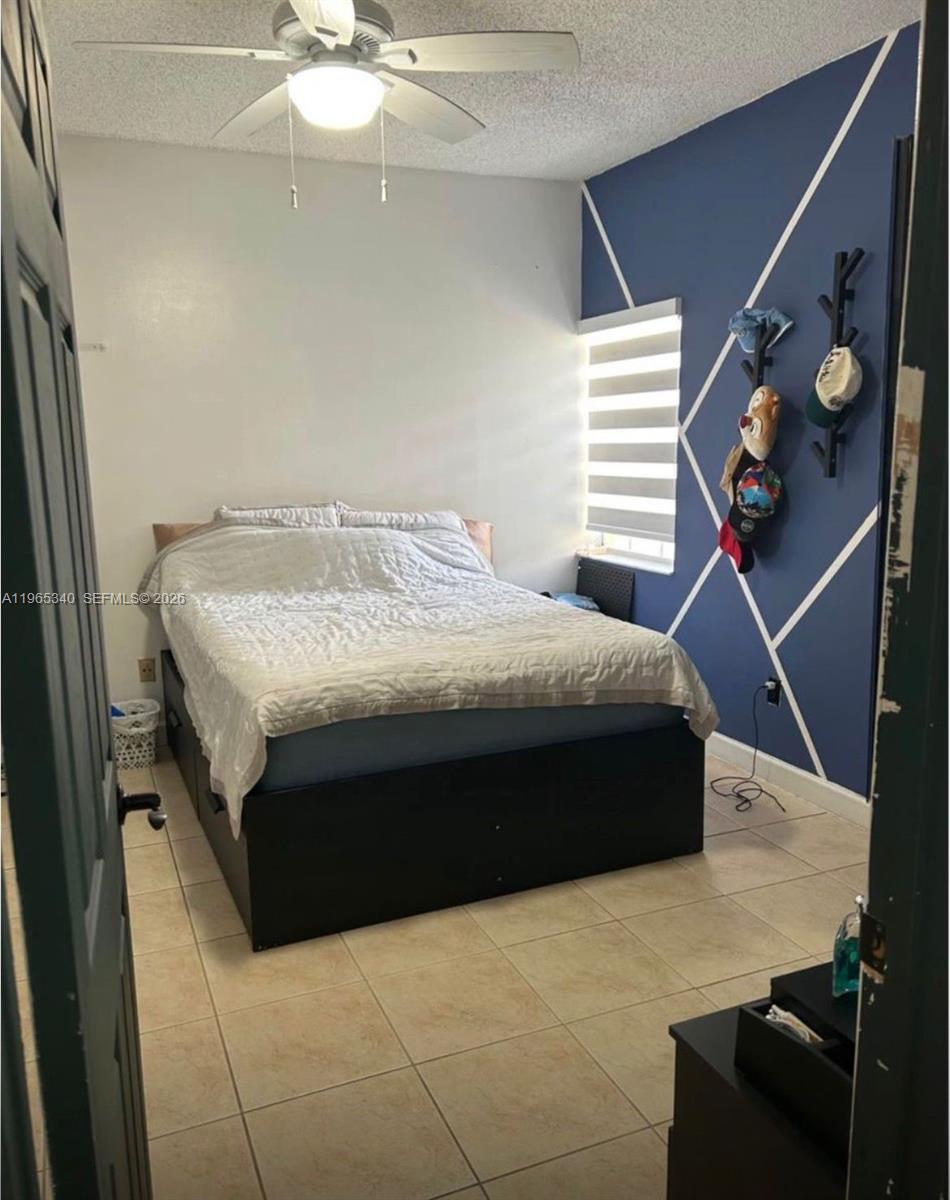 LA HACIENDA COUNTRY CLUB - Residential