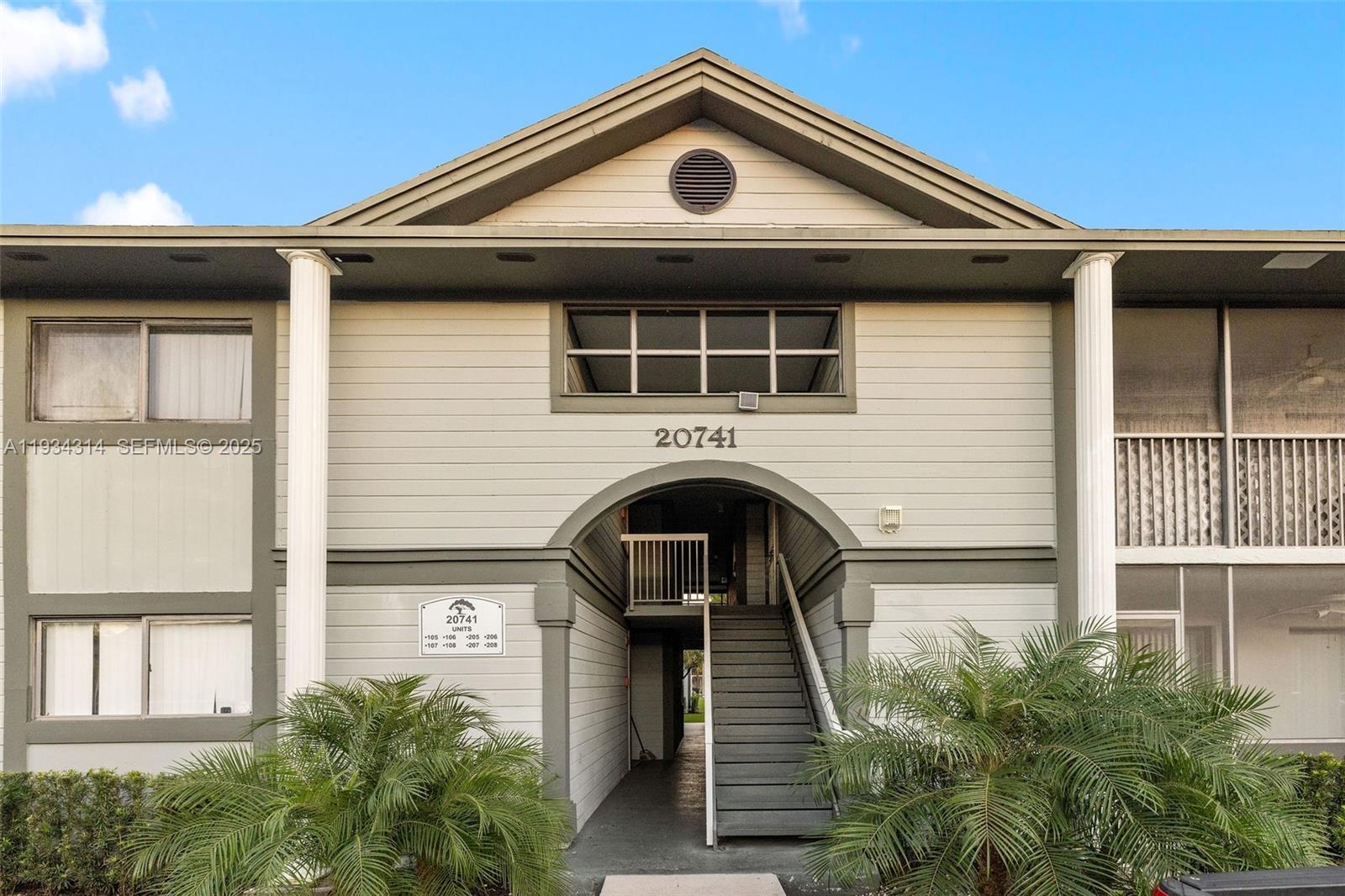 CARMEL LAKES CONDO NO 11 - Residential