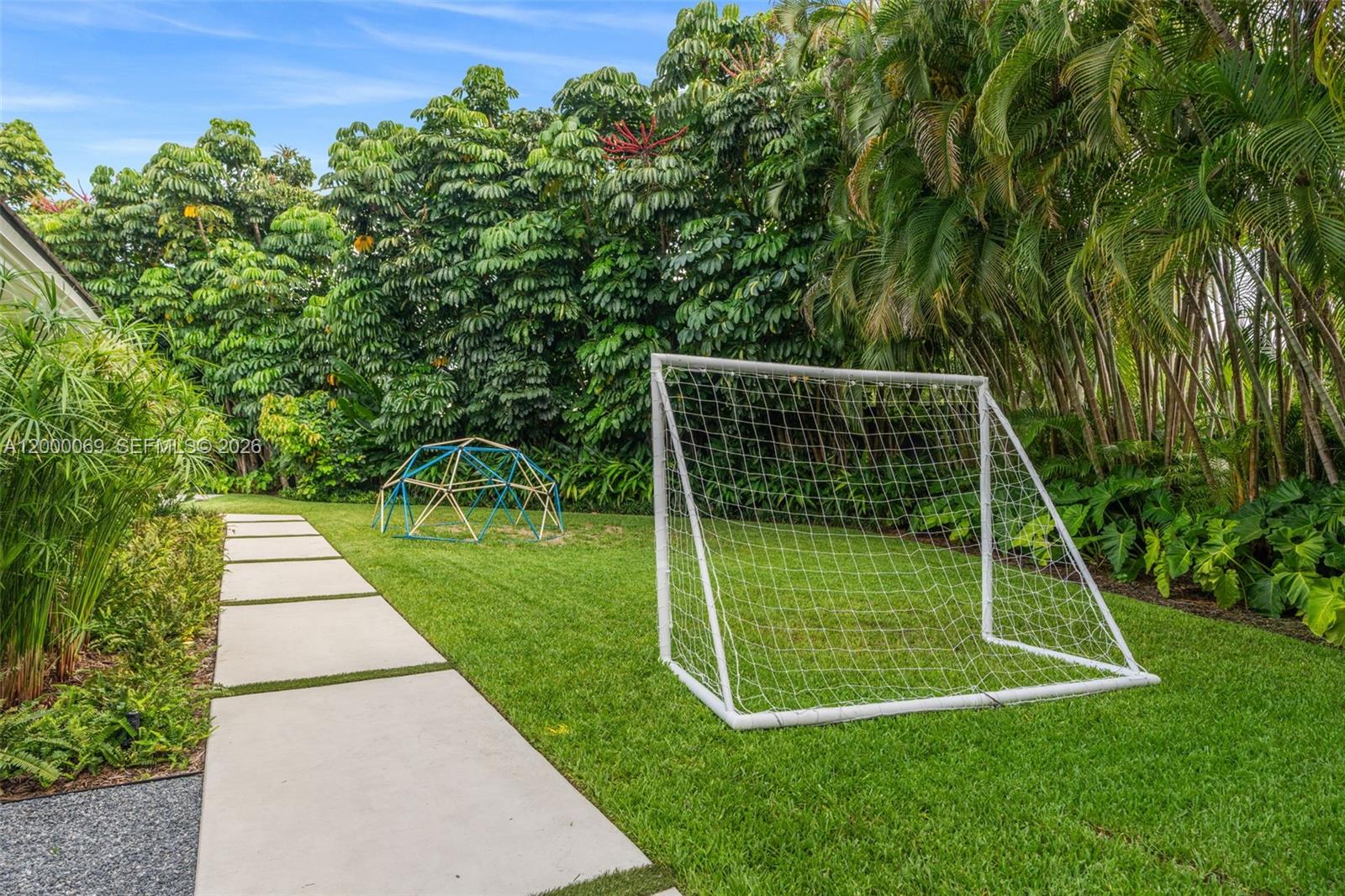 BAY POINT - Residential