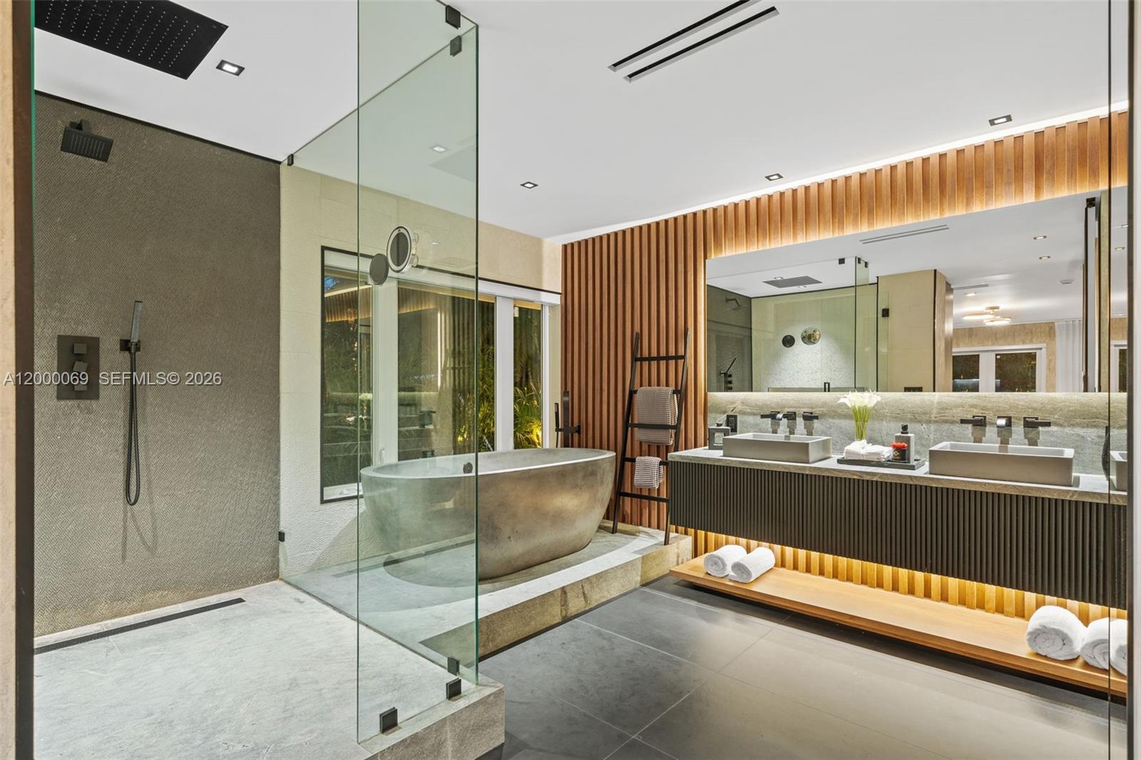 BAY POINT - Residential