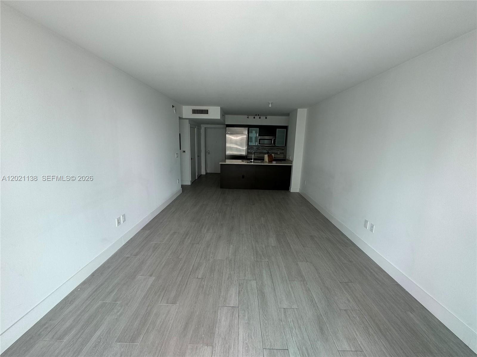 500 Brickell Ave 3204