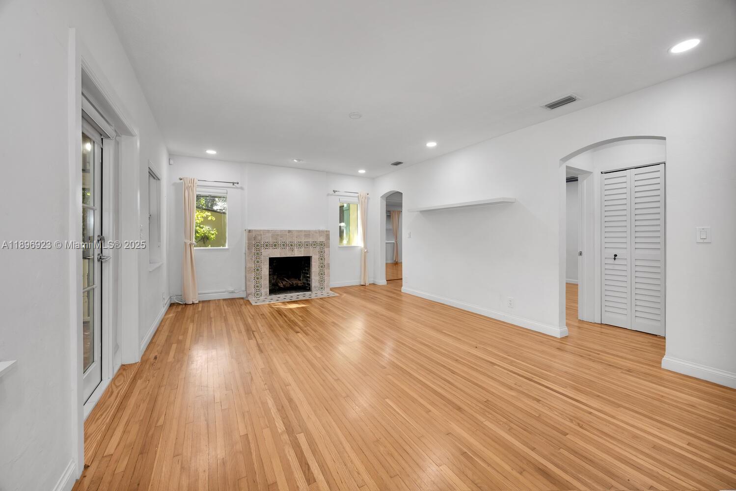 TAMIAMI PLACE PLAN 2 - Residential